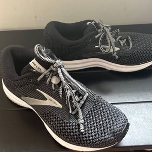 Brooks Revel 2 Womens Running Shoe Size 8
